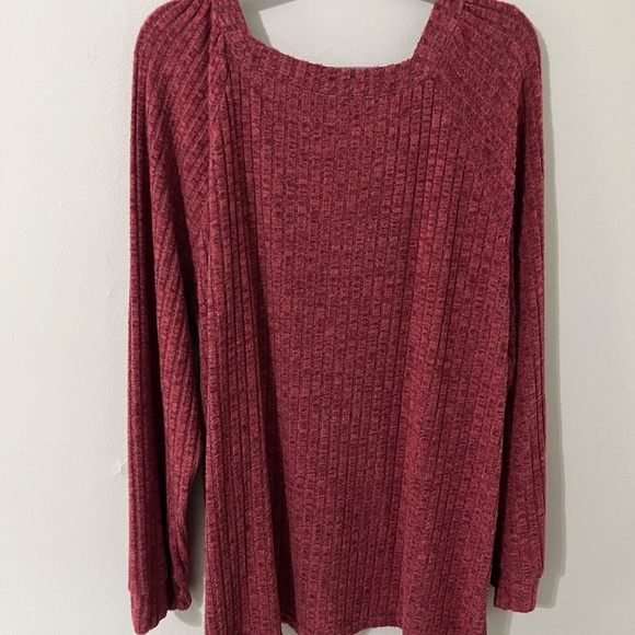 Sweater - Picture 2 of 4